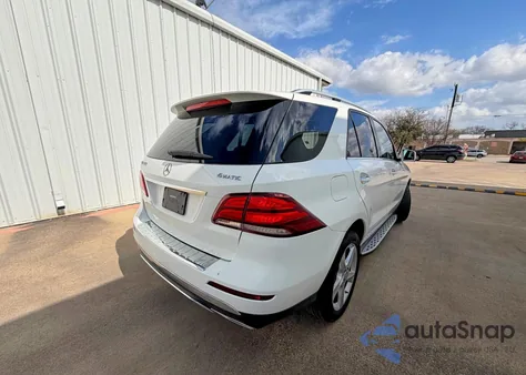 2016 Mercedes-Benz Gle 350 4Matic z USA, uszkodzony, nr VIN 4JGDA5HB3GA711287